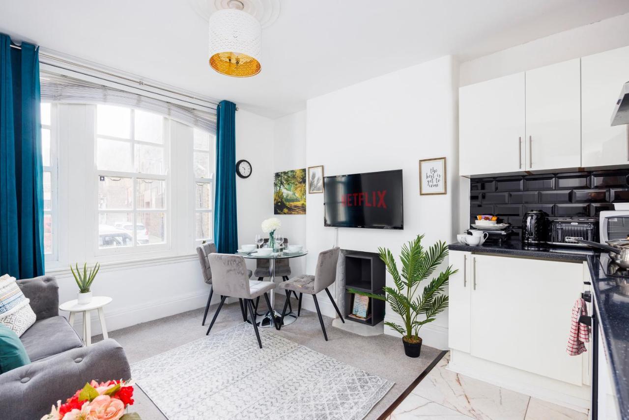 2 Bed Apartment London Eksteriør bilde