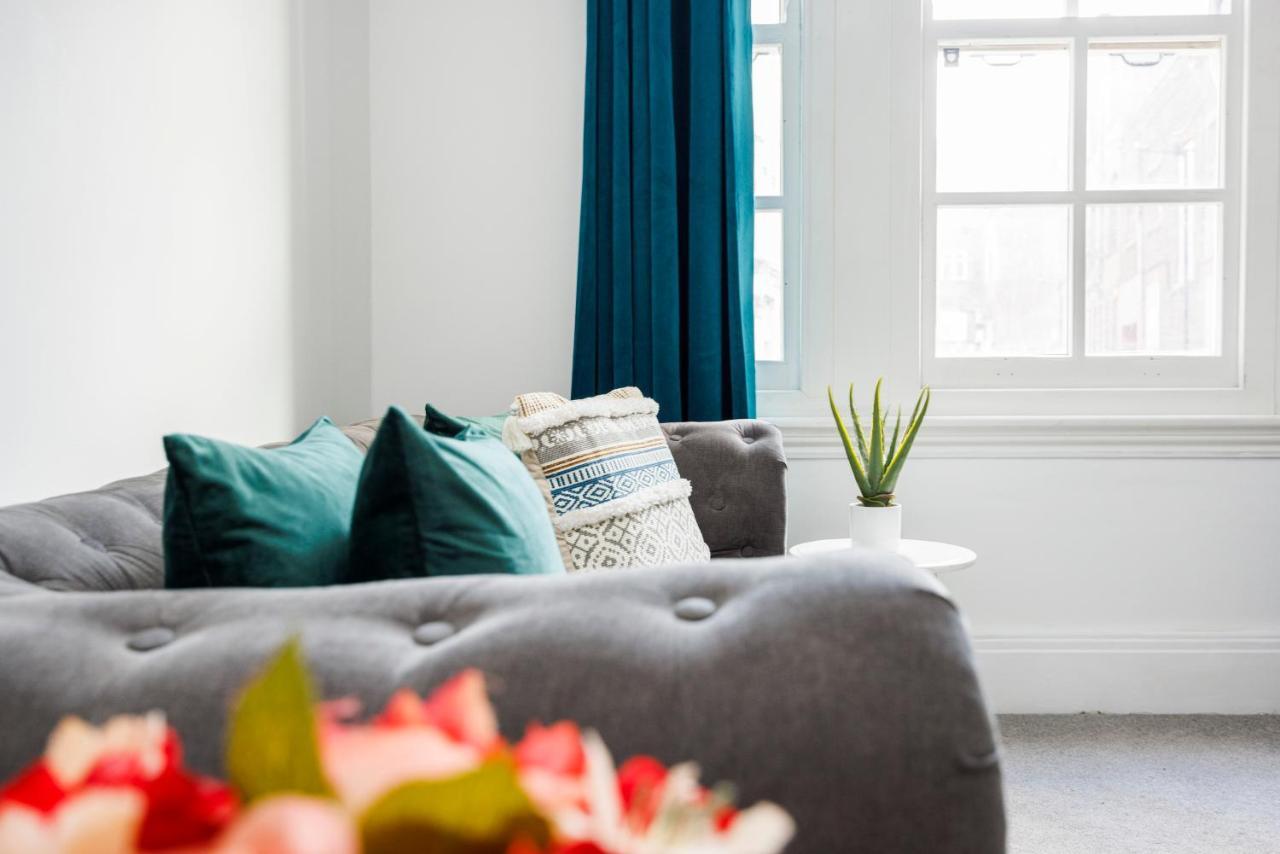 2 Bed Apartment London Eksteriør bilde